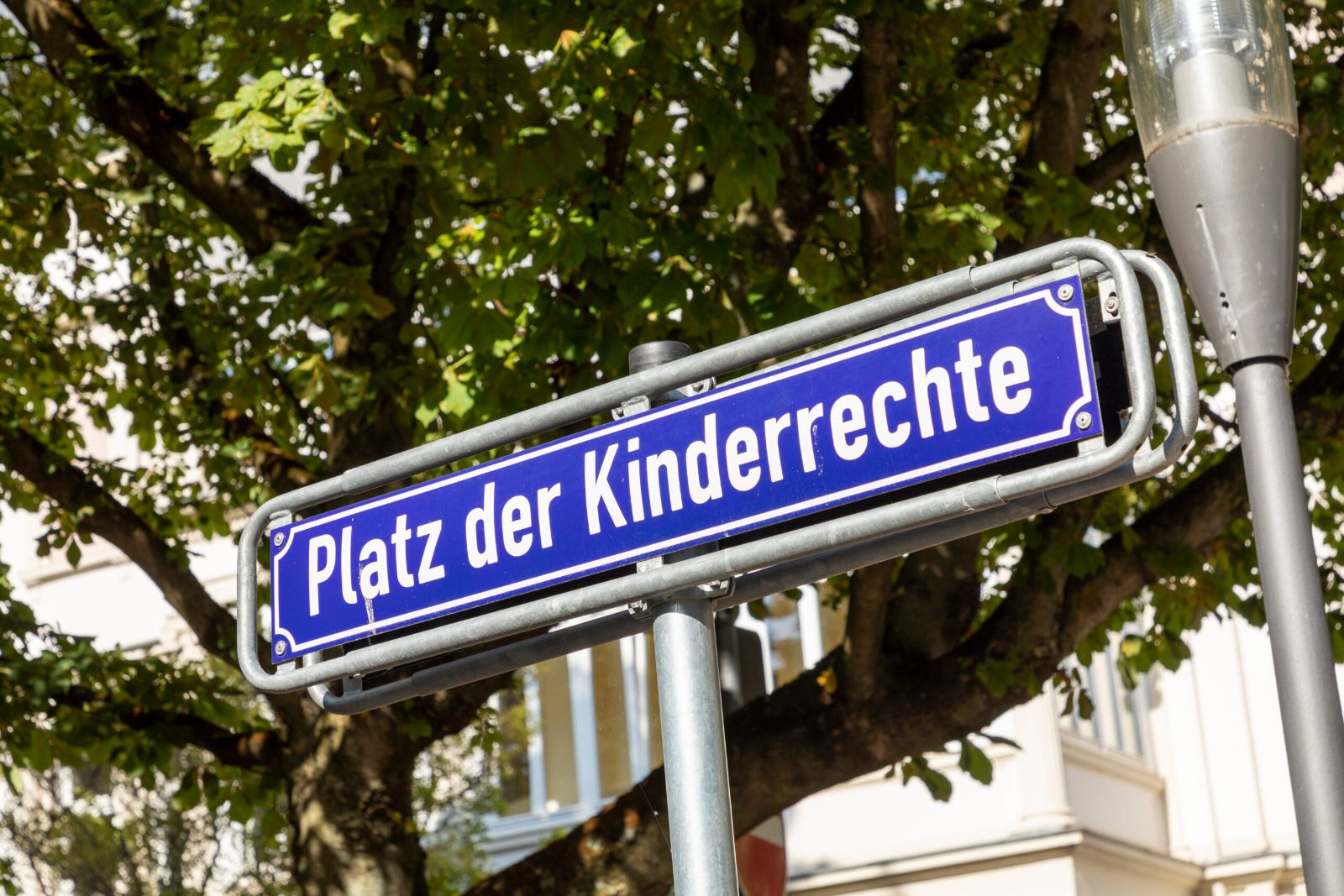 Kinder halten zusammen